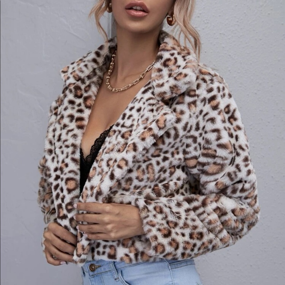 NEW Nordstrom leopard faux fur jacket/coat women’s size S